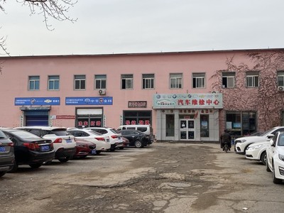 实探暴风眼中的华晨汽车:合资公司运营正常,中华4S店已无实车